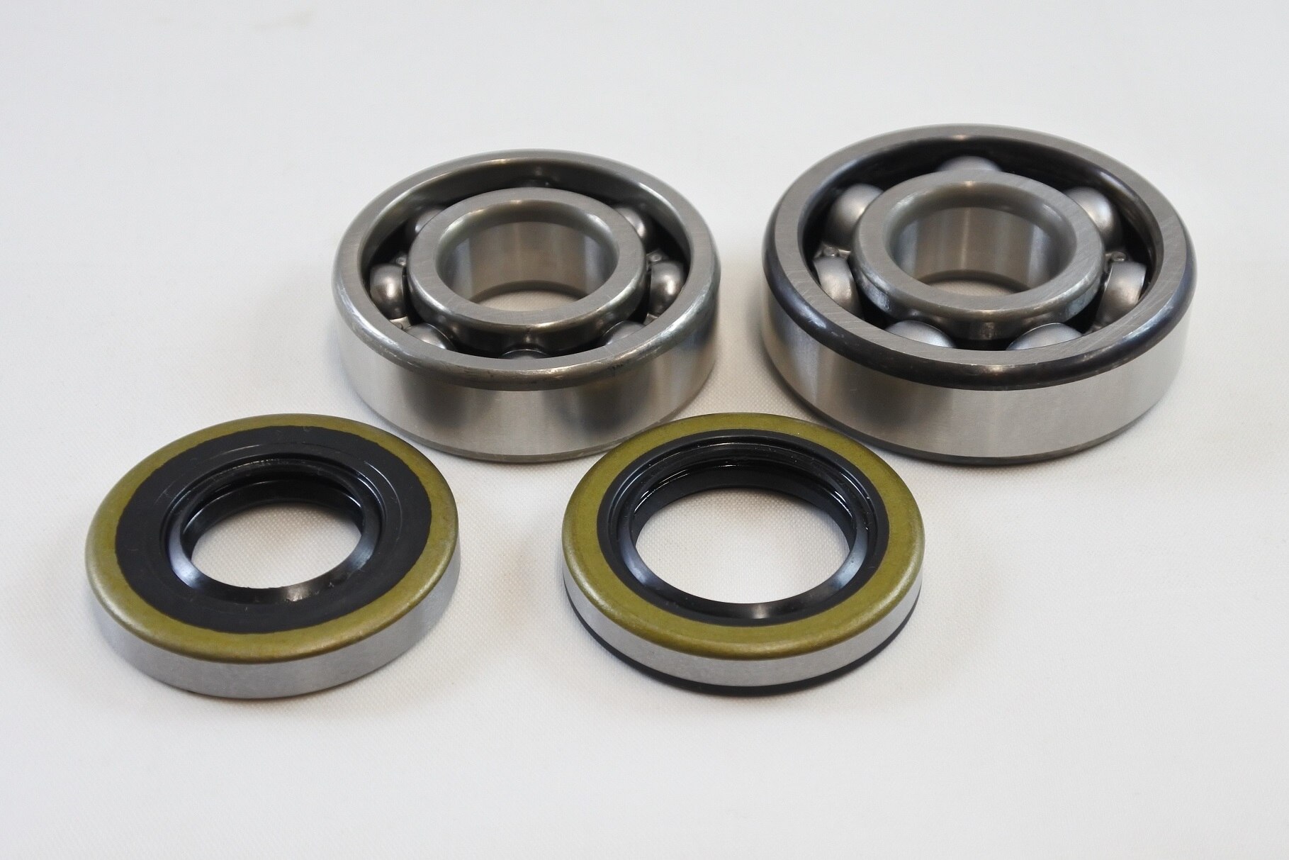 Details about   KAWASAKI NOS NEW KX KE KS KD 125 CRANKCASE BEARING PLATE 1974-82 14014-028